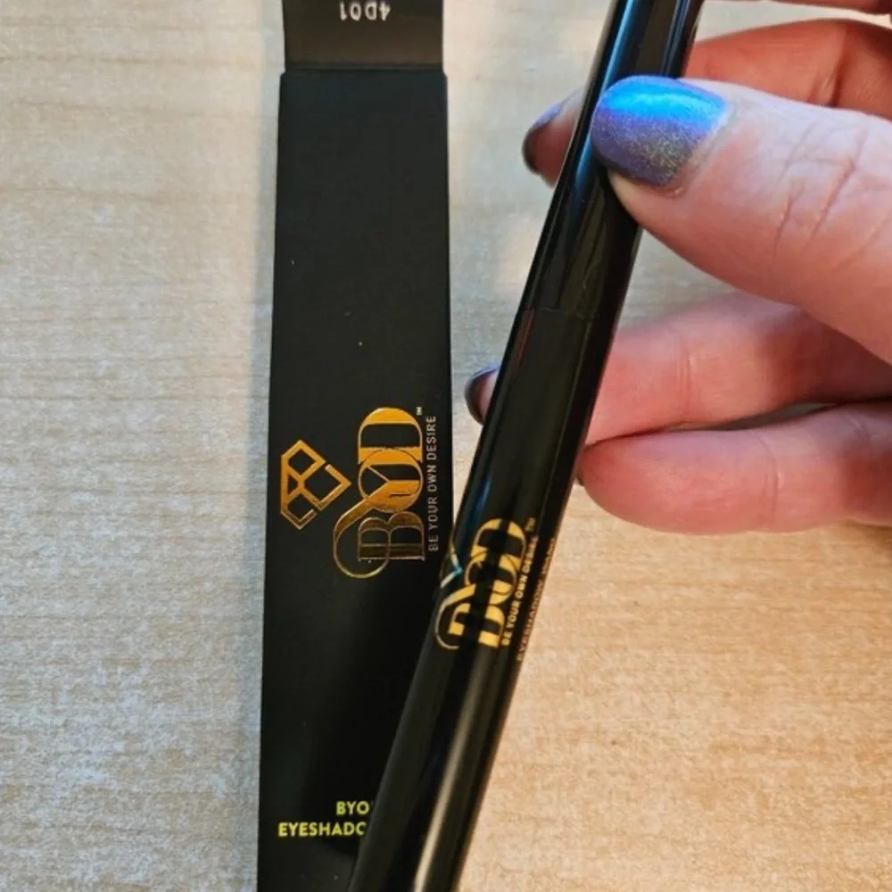 Be your own desire eyeshadow wand in whimsical lavender new in box